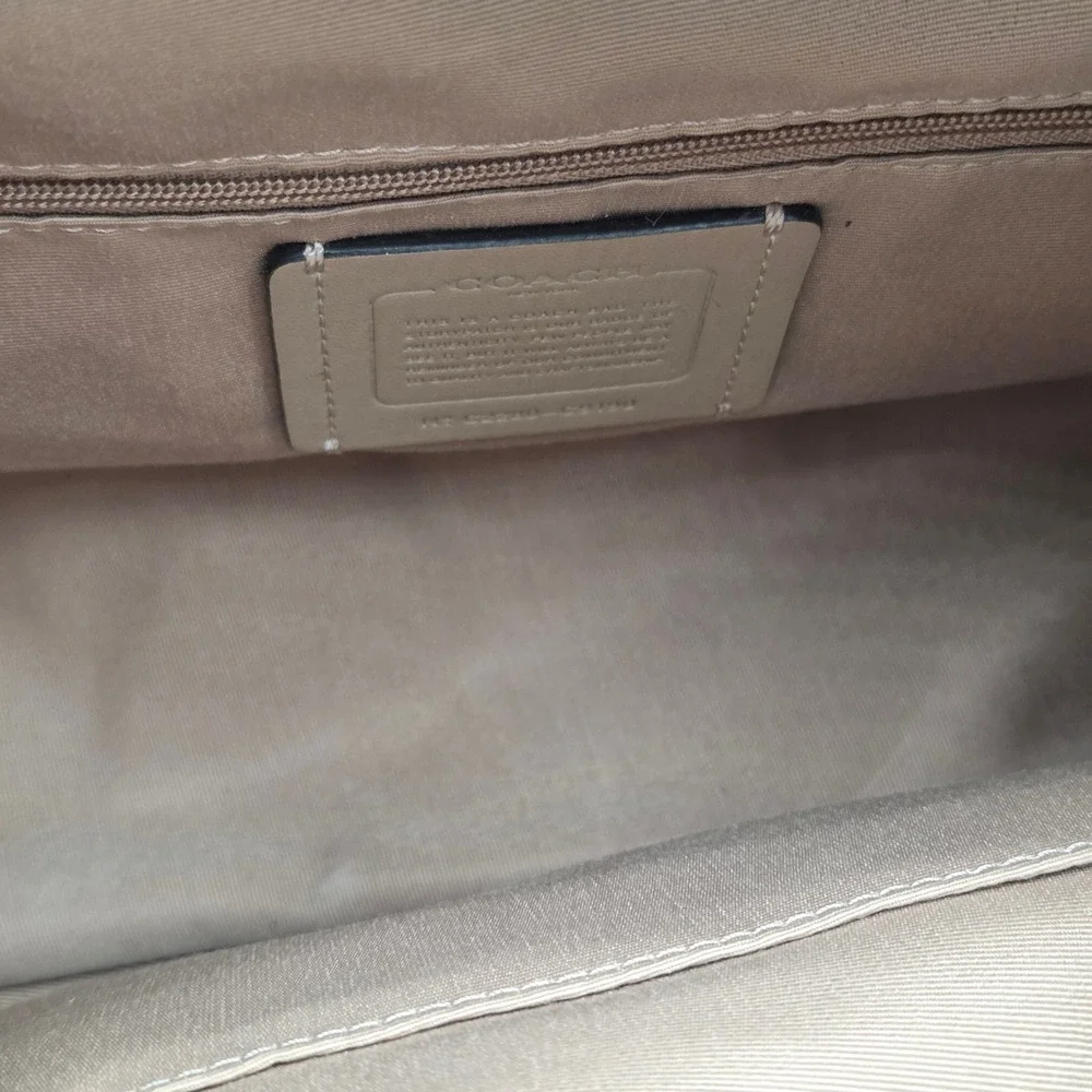 Coach Jules Hobo Bag White C9190 Pebbled Leather Shoulder Crossbody Purse